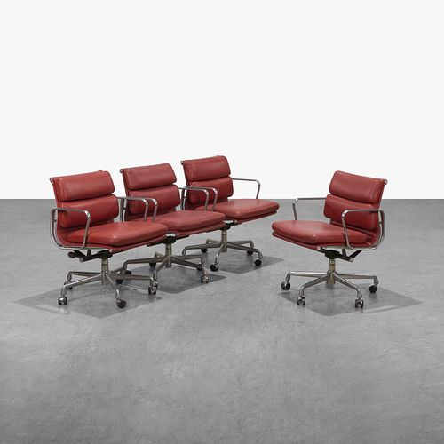 Charles & Ray Eames - Softpad Chairs