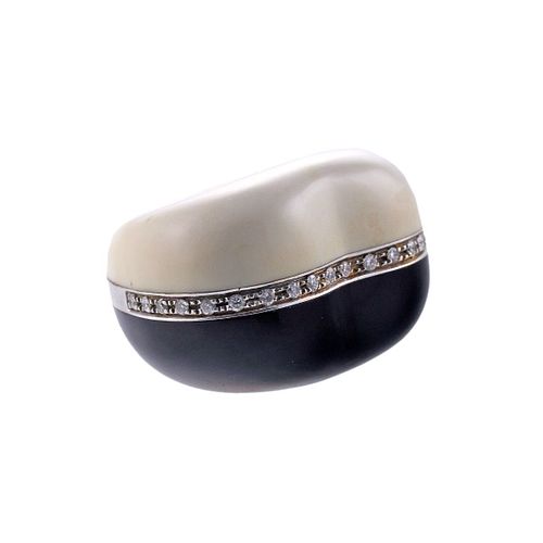 18k Gold Onyx Diamond Heart Ring