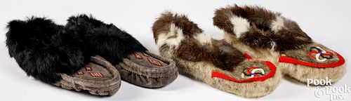 Pair of Inuit beaded hide moccasins, 20th c.