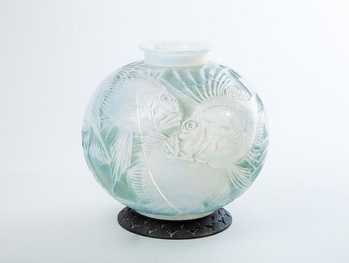 Art Deco Molded Opalescent Glass "Poissons" Vase