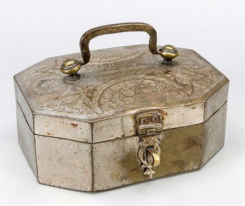 Lidded box, Persian?, copper/b