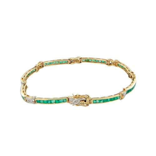 Designer Style X Design Emerald and Diamonds Bracelet