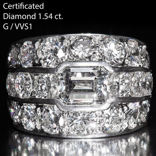 STUNNING AND IMPORTANT CERTIFICATED DIAMOND RING