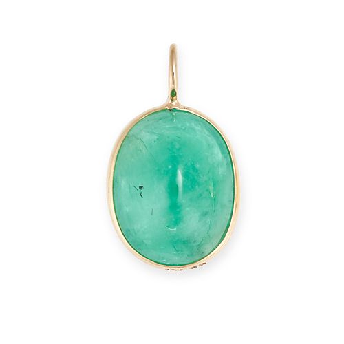 AN EMERALD PENDANT in 18ct yellow gold, set with an oval cabochon cut emerald, stamped 18k, 1.6cm...