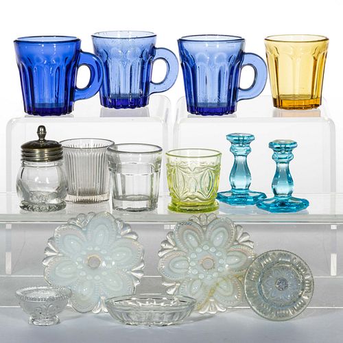 ASSORTED GLASS ARTICLES, LOT OF 15