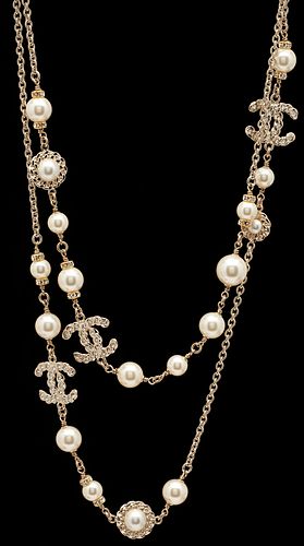 Chanel 19P CC Logo Crystal & Pearl Necklace