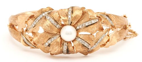 Ladies 14K Gold & Pearl Floral Bracelet
