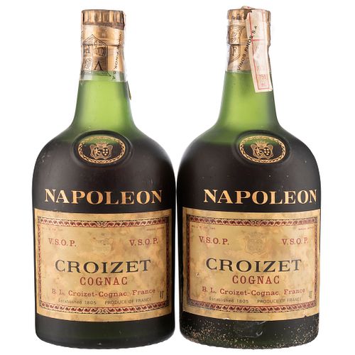 Croizet. Napoleón V.S.O.P. Cognac. France. Piezas: 2.