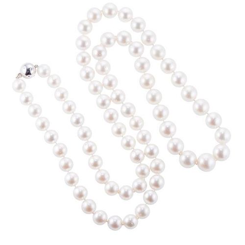 18k Gold Diamond South Sea Pearl Necklace 