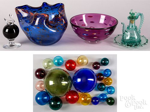 Four pieces of contemporary art glass, glass balls