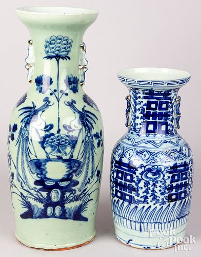 Two Chinese blue and white porcelain urns