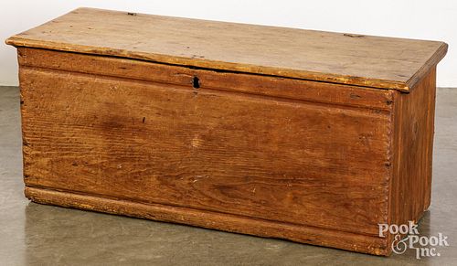 New England pine blanket chest, early 18th c.