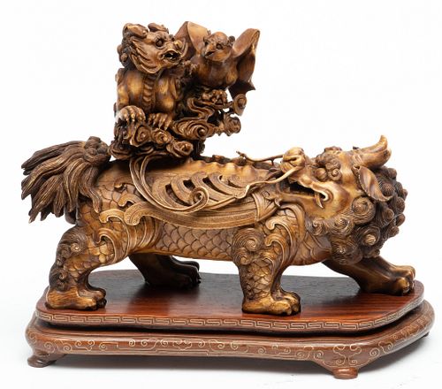 Chinese Carved Wood Foo Lion, Creatures As Riders Ca. 19th.c, H 6'' L 8''