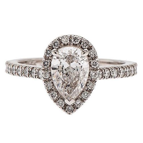 E.G.L. U.S.A. Certified 1.0 Carat Pear-Shaped Diamond Ring 
