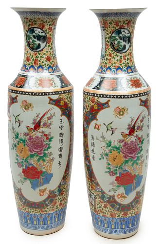 Chinese Palace-size Porcelain Vases, 21st C., Exotic Birds In Chrysanthemum Blossoms, H 49.5'' Dia. 13.5'' 1 Pair