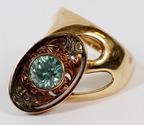 14KT YELLOW GOLD AND BLUE ZIRCON RING SIZE 5 1/2