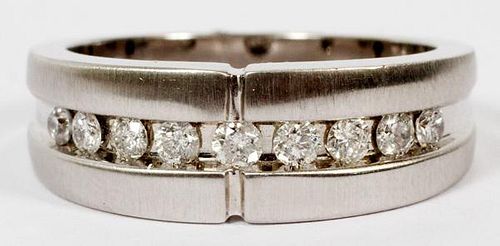 14KT WHITE GOLD AND 0.50 CT DIAMOND RING