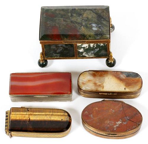 GROUP OF AGATE POCKET ACCESSORIES PROB. 19TH C.