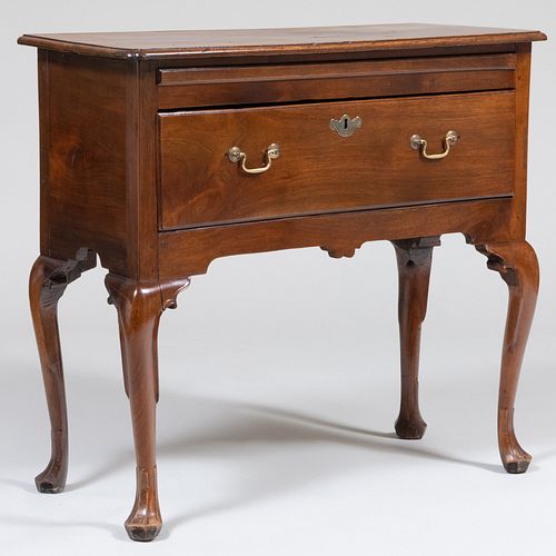 Queen Anne Style Mahogany Lowboy, New England 