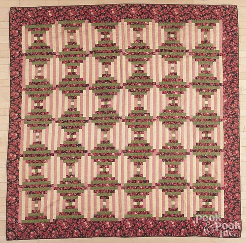 Pieced courthouse steps quilt, late 19th c., with bars verso, 79'' x 80''.