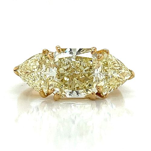 18K Yellow Gold GIA Certified 5.11 Ct. Yellow Diamond Ring