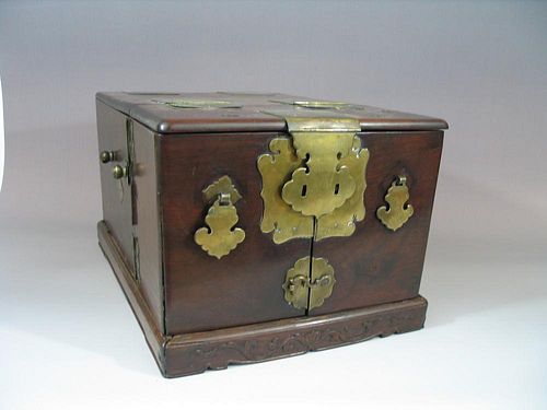 Antique Chinese Rosewood Mirror Chest, Qing Dynasty.