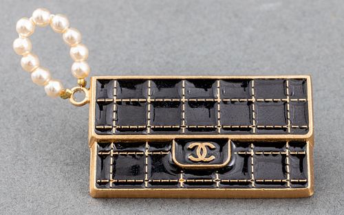Chanel CC Quilted Bag Gold Tone Pin Brooch Chanel