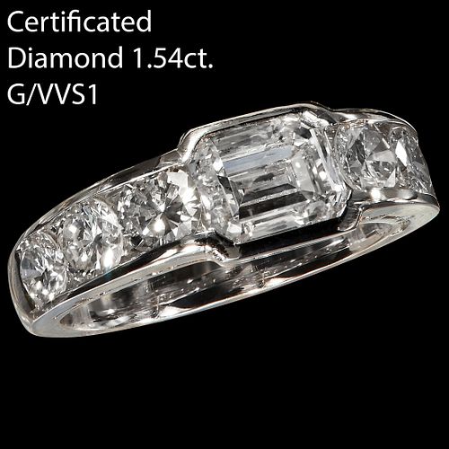 STUNNING AND IMPORTANT CERTIFICATED DIAMOND RING