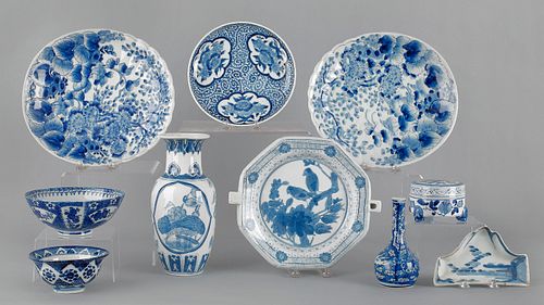 Collection of blue and white export porcelain, 19t