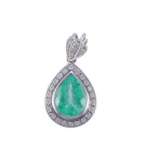 18k Gold Diamond Emerald Pendant