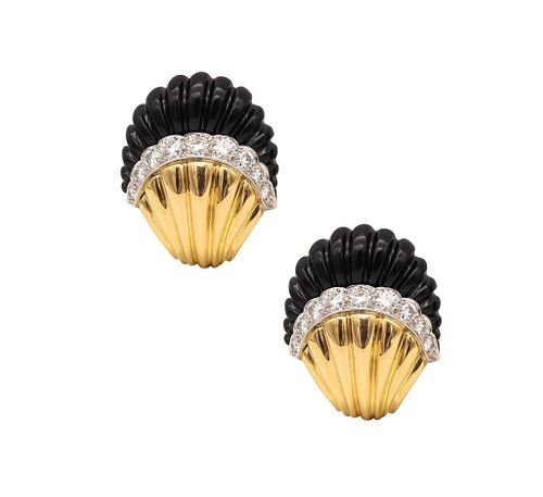 Modernist Fluted Earrings In 18K Gold With 20.28 Cts In Diamonds & Onyx