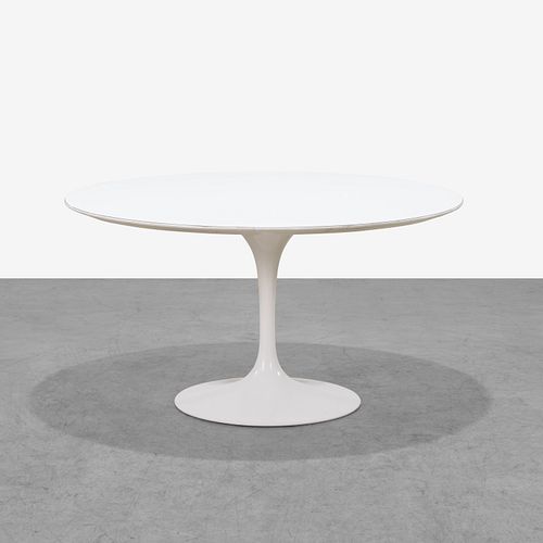 Eero Saarinen - Tulip Table