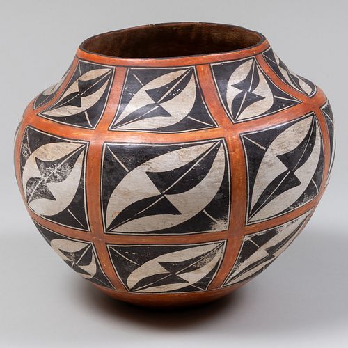 Acoma Pueblo Painted Pottery Vessel