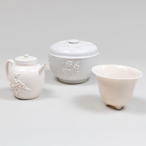 Chinese White Glazed Porcelain Bowl and Cover, a Teapot and a Libation Cup 