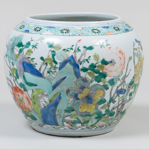 Chinese Famille Verte Porcelain Jar 