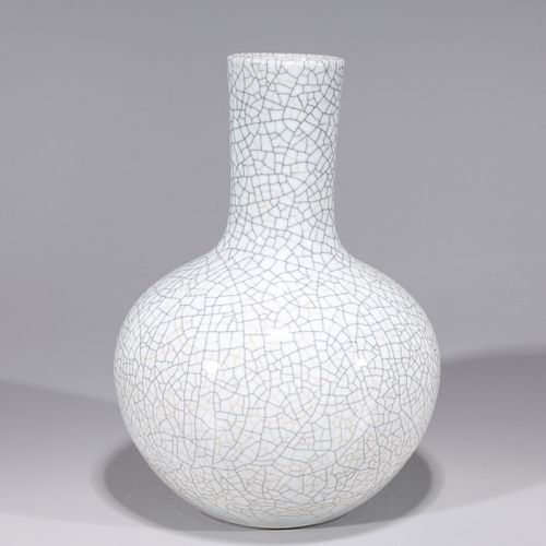 Chinese Crackle Glaze Vase