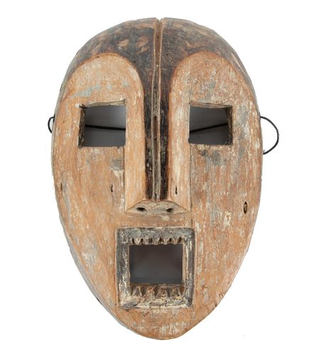 Kumo, Democratic Republic Of Congo, African Polychrome Carved Wood Mask, H 10.5" W 7"