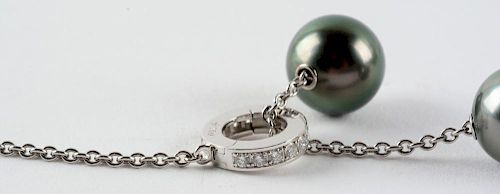 18K White Gold Pearl & Diamond Necklace.