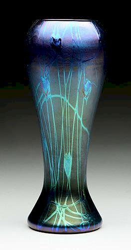 Durand Dark Blue Hearts & Vine Vase.