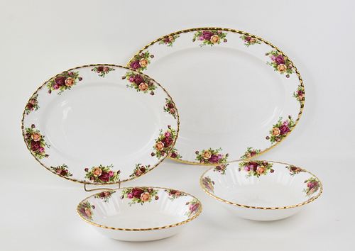 ROYAL ALBERT OLD COUNTRY ROSES PLATTERS AND SERVING BOWLS