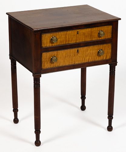 AMERICAN LATE FEDERAL MAHOGANY STAND TABLE