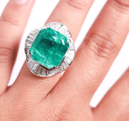 GIA CERT. NATURAL COLOMBIAN EMERALD RING SIZE 5.25
