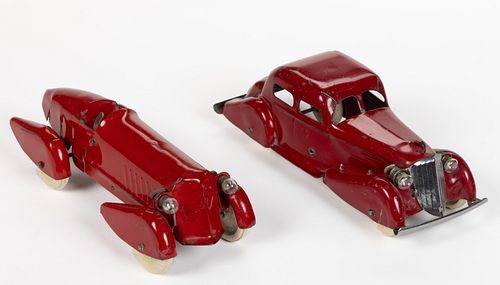 ASSORTED WYANDOTTE TOYS (ALL-METAL PRODUCTS CO.) AND OTHER STREAMLINED PRESSED-STEEL TOY CARS, LOT OF TWO