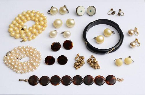 Miscellaneous Group of Costume Jewelry