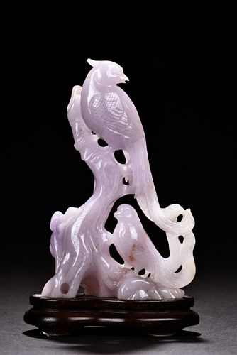 Pansy jadeite magpie carving with GIA report