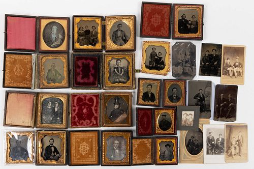 ASSORTED ANTIQUE PHOTOGRAPHIC IMAGES, LOT OF 24