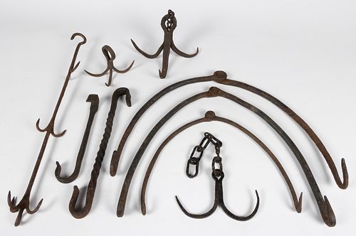 ASSORTED WROUGHT-IRON HEARTH ARTICLES, LOT OF NINE