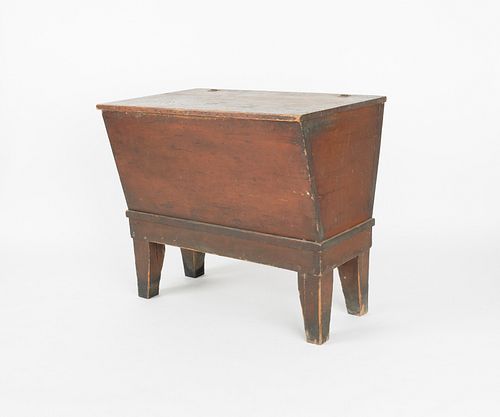 Pine dough box on stand, 19th c., with a lift lid,