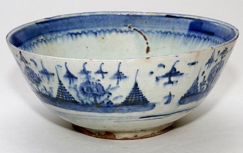 CHINESE CANTON BLUE AND WHITE PORCELAIN BOWL