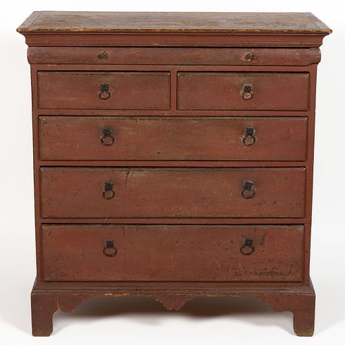 FINE NEW ENGLAND TRANSITIONAL PAINTED PINE CHEST OF DRAWERS